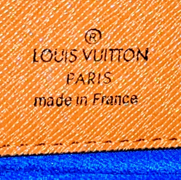 LV fold wallet - Picture 2 of 6